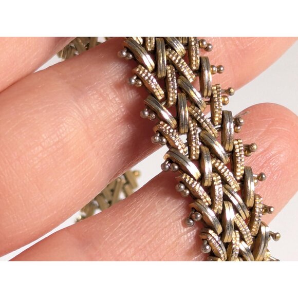 Vintage herringbone watch strap style bracelet, gold wash chevron metal link - Picture 2 of 10